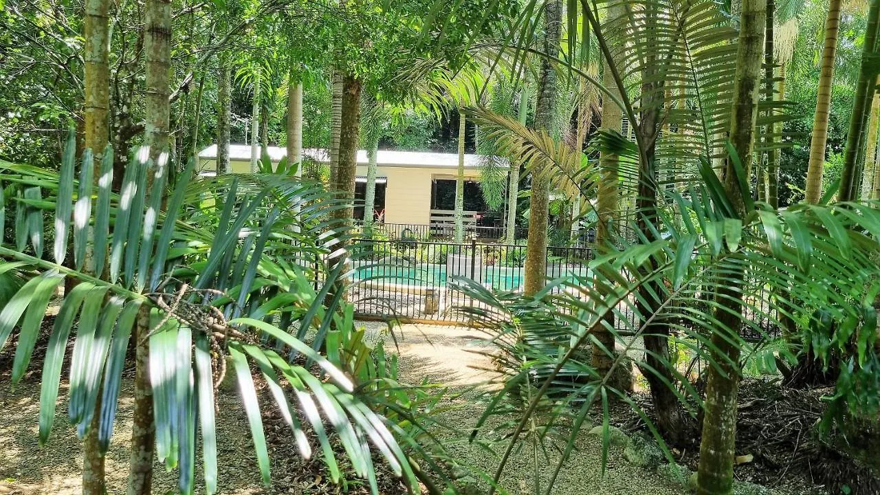 Boutique Bungalows Mission Beach Guest house