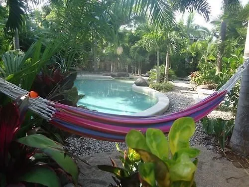 Boutique Bungalows Mission Beach Guest house