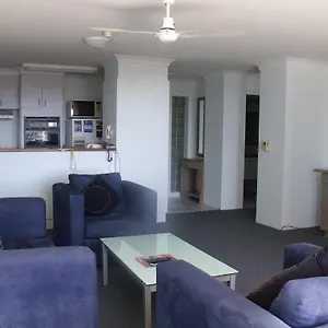 Aparthotel Surfers Plaza